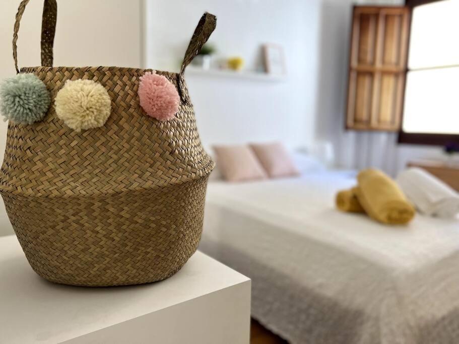 Apartamento Muy Centrico En Granada Luaran gambar
